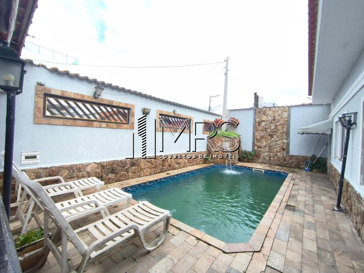 Casa com 4 quartos e 135 m² em Vila Caiçara, Praia Grande