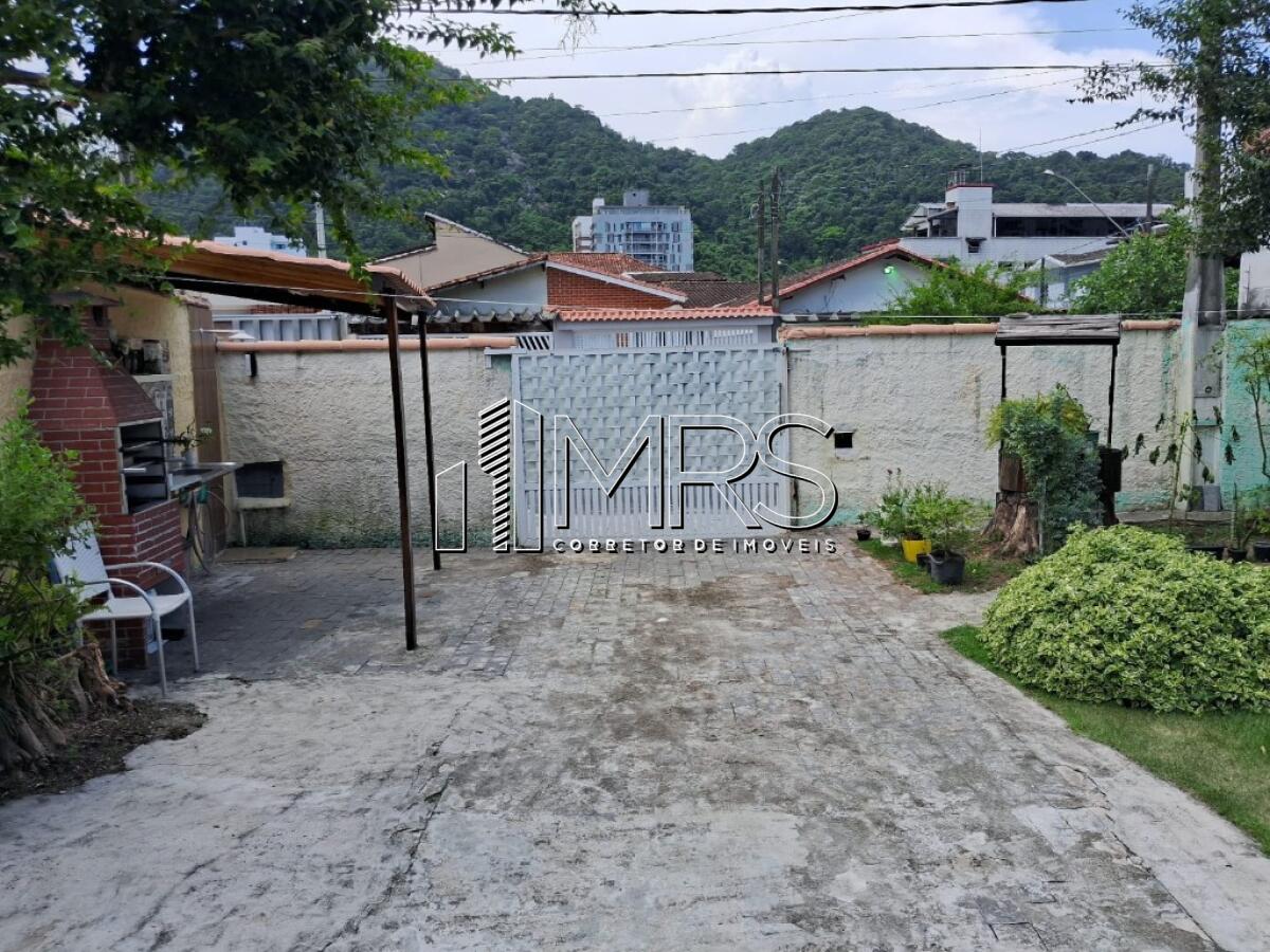 Casa com 4 quartos e 200 m² em Vila Caiçara, Praia Grande