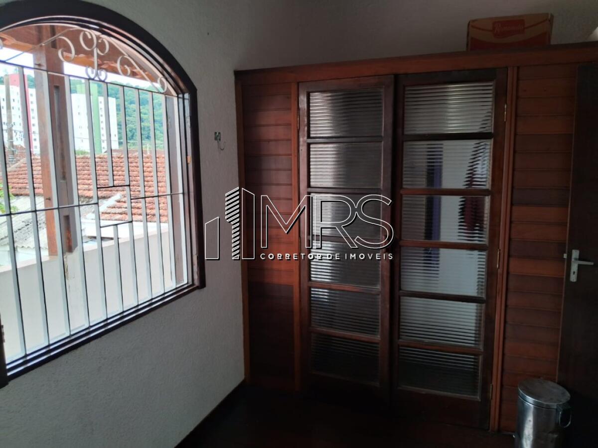 Casa com 4 quartos e 200 m² em Vila Caiçara, Praia Grande