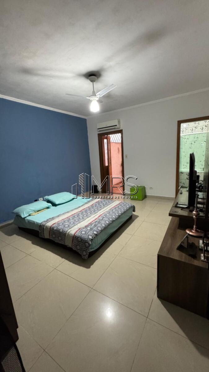Casa com 3 quartos e 245 m² em Vila Caiçara, Praia Grande
