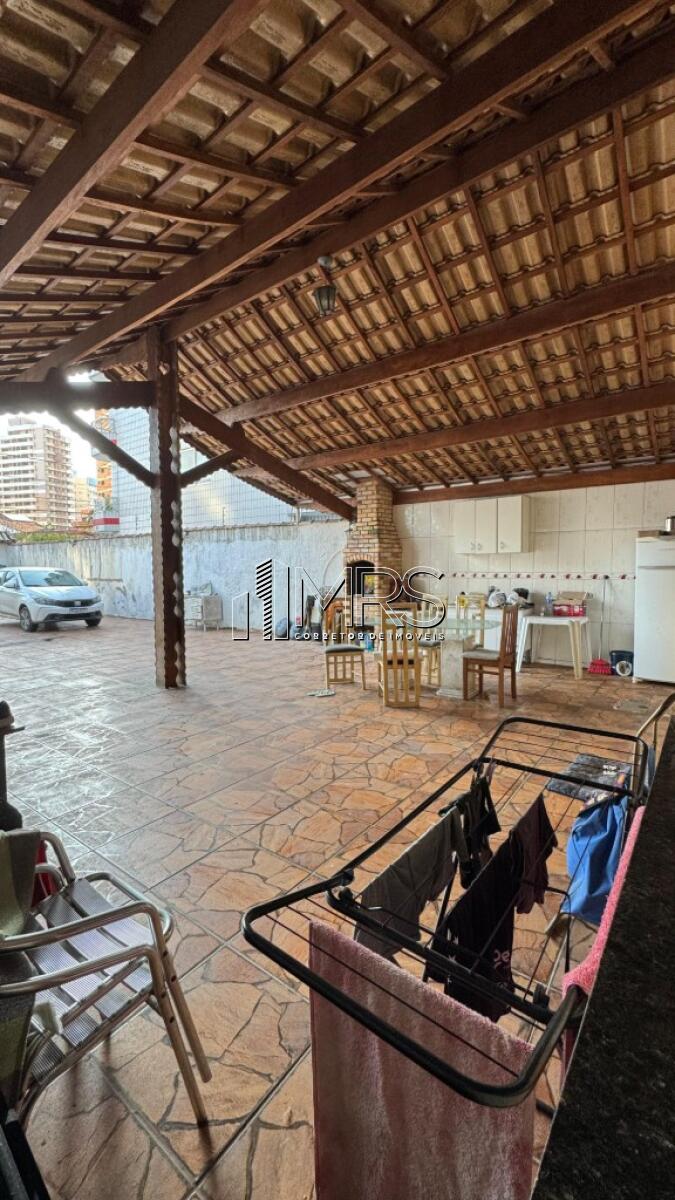 Casa com 3 quartos e 245 m² em Vila Caiçara, Praia Grande