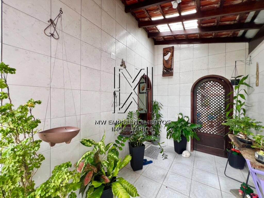 Casa, 4 quartos, 176 m² - Foto 3