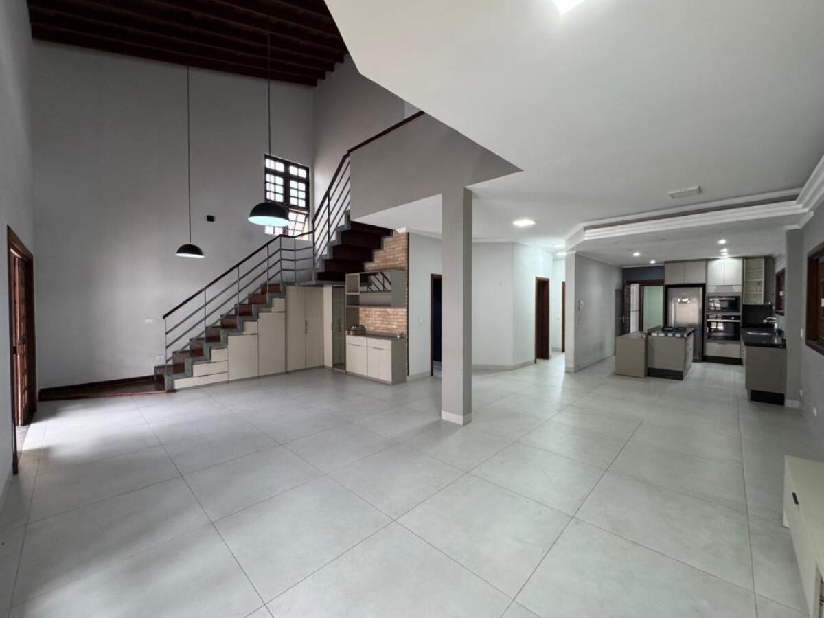 Casa com 4 quartos e 297 m² em Canto Do Forte, Praia Grande