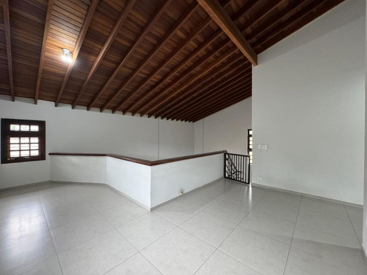 Casa com 4 quartos e 297 m² em Canto Do Forte, Praia Grande
