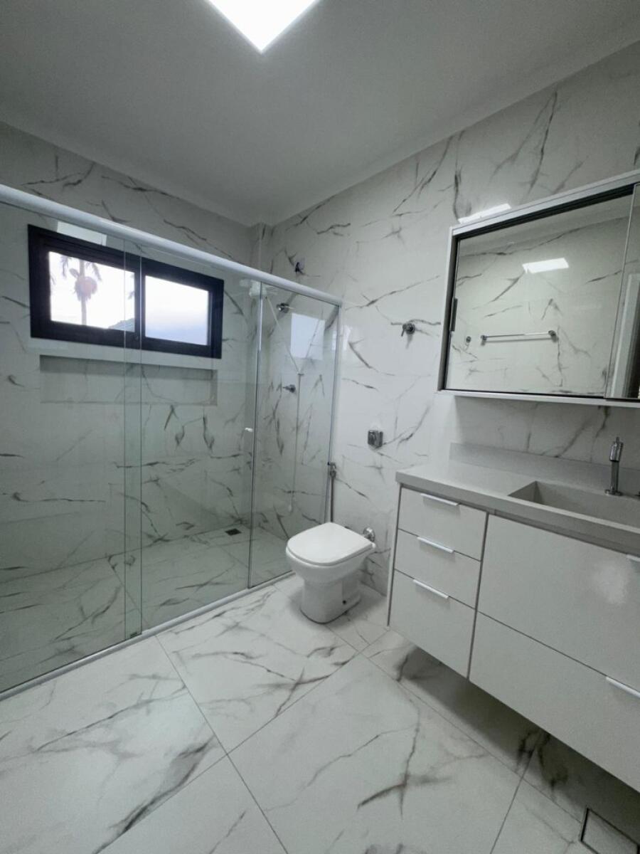 Casa com 4 quartos e 297 m² em Canto Do Forte, Praia Grande