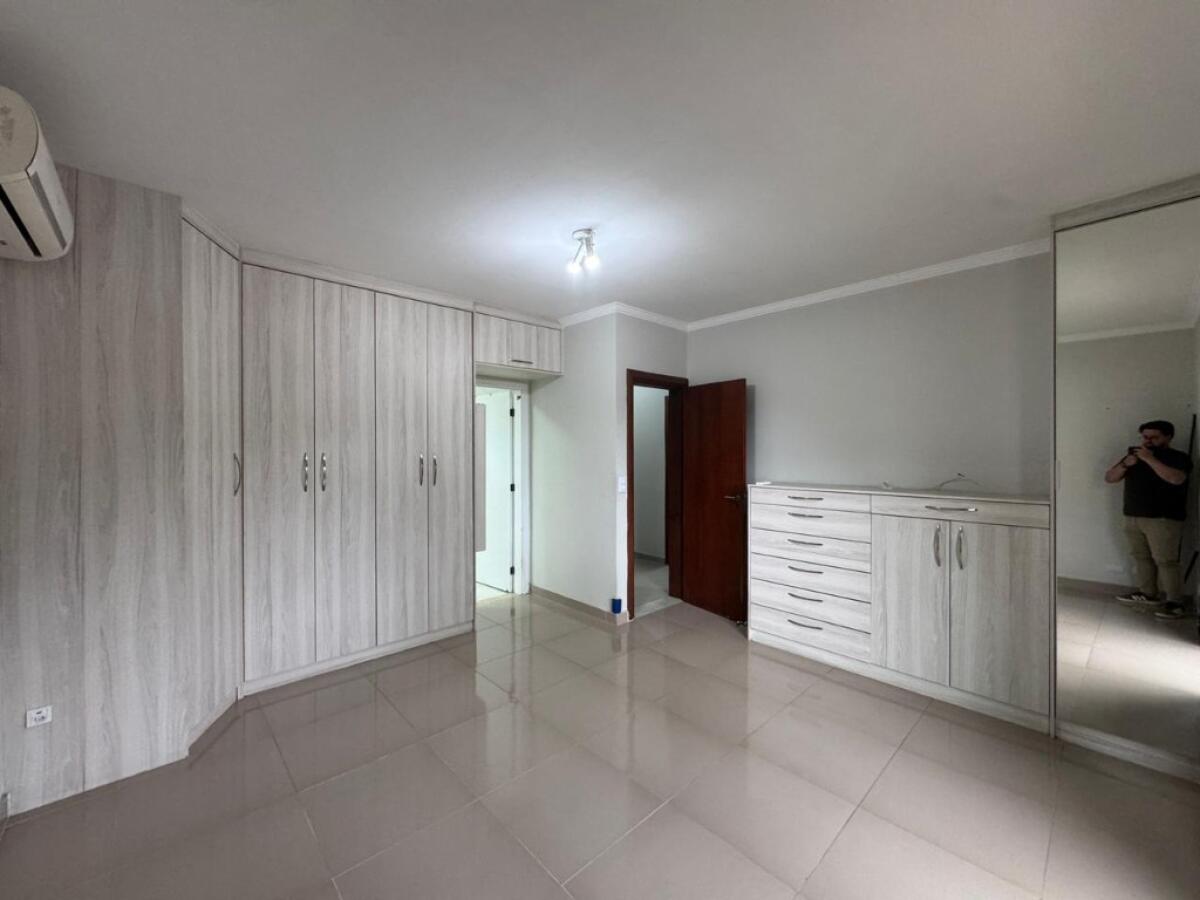 Casa com 4 quartos e 297 m² em Canto Do Forte, Praia Grande