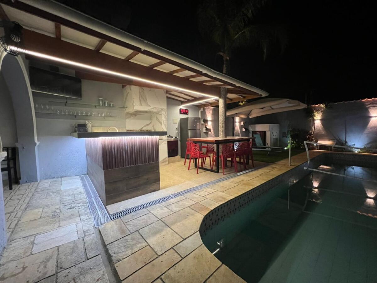 Casa com 4 quartos e 200 m² em Flórida, Praia Grande