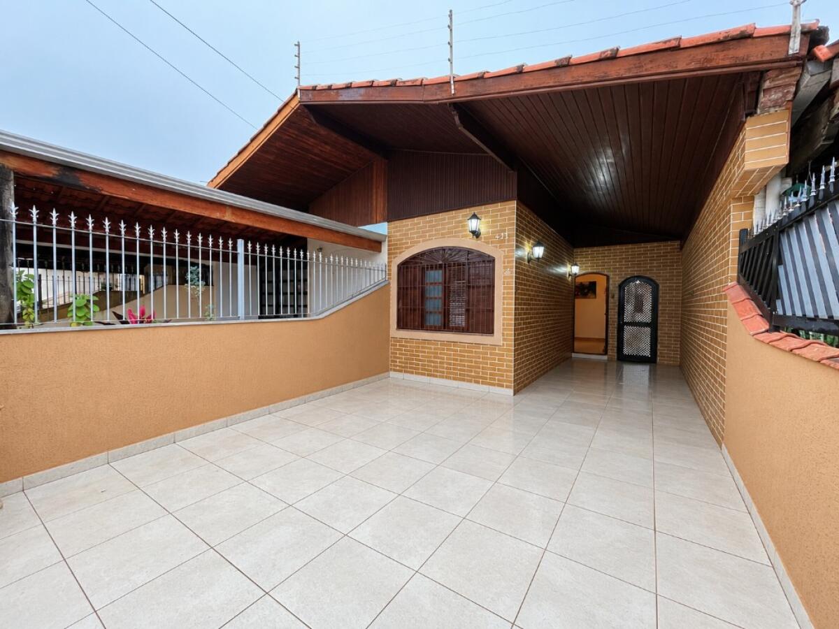 Casa com 3 quartos e 150 m² em Jardim Imperador, Praia Grande