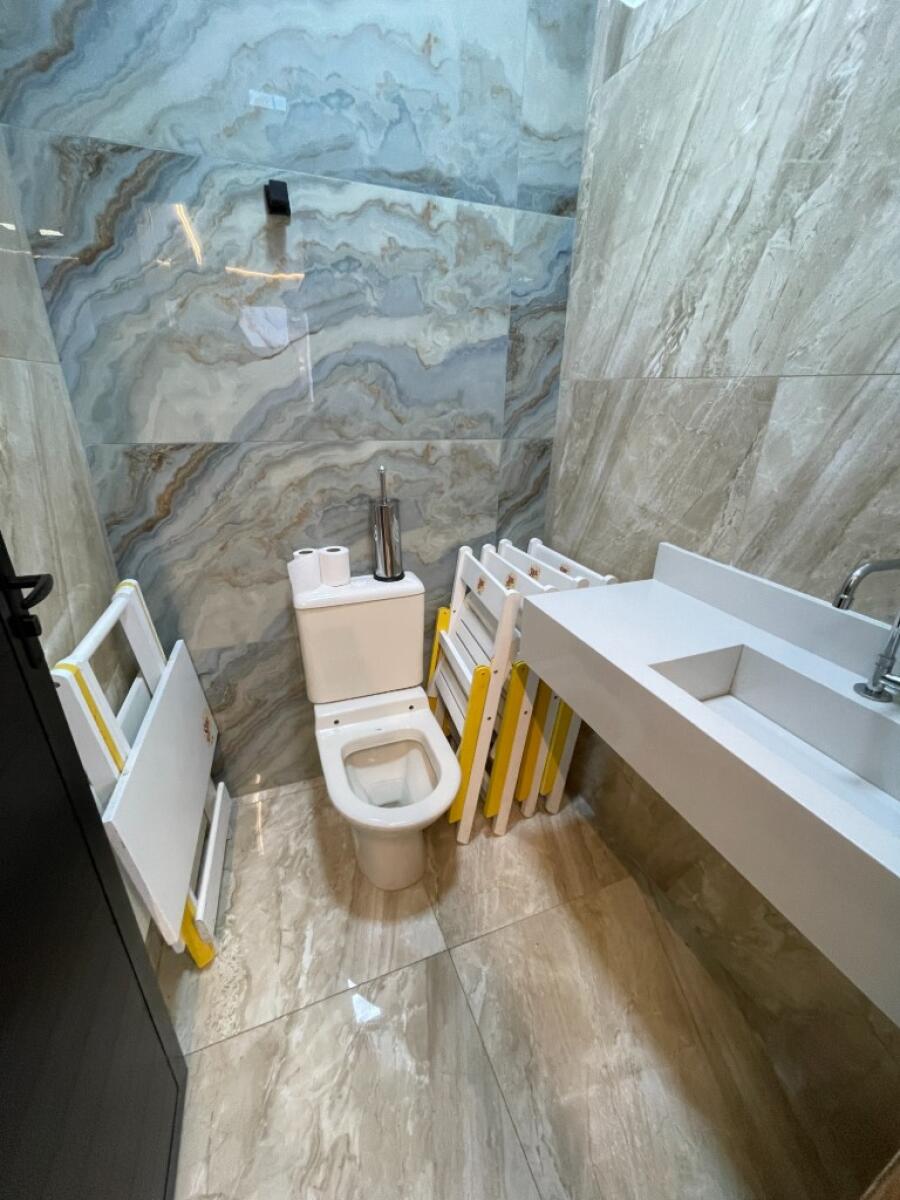 Casa com 4 quartos e 220 m² em Vila Caiçara, Praia Grande