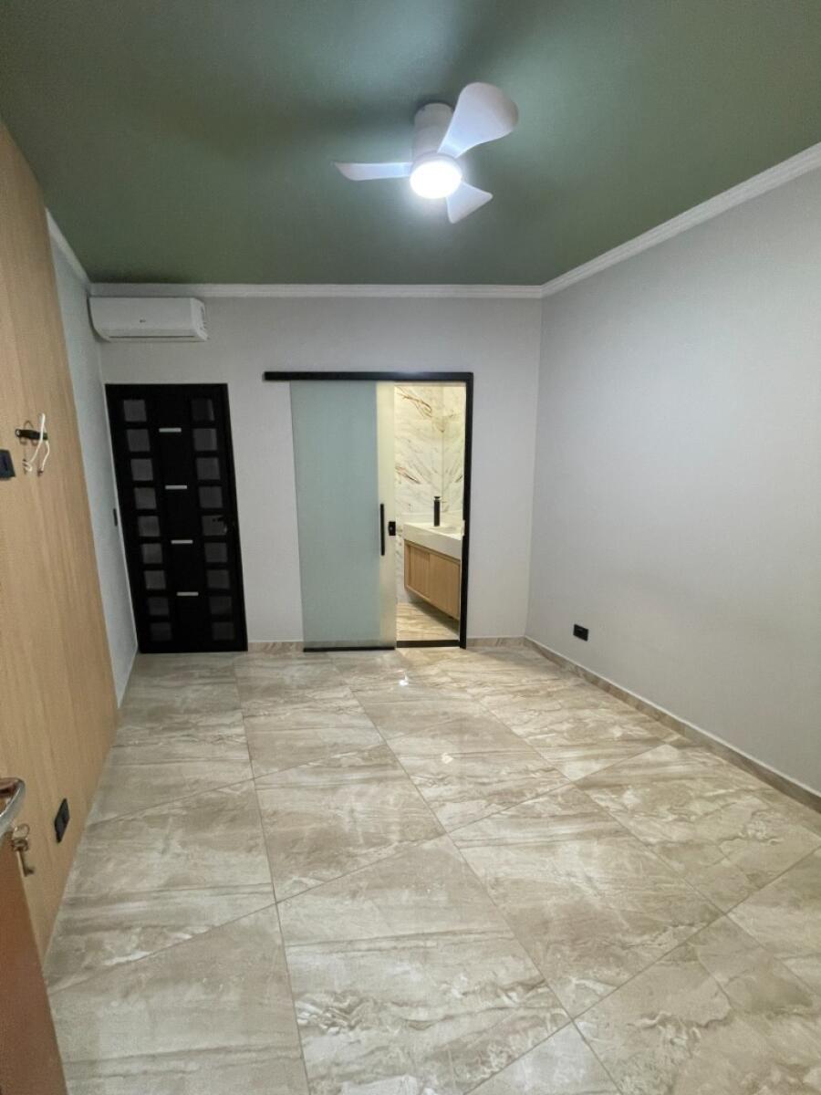 Casa com 4 quartos e 220 m² em Vila Caiçara, Praia Grande