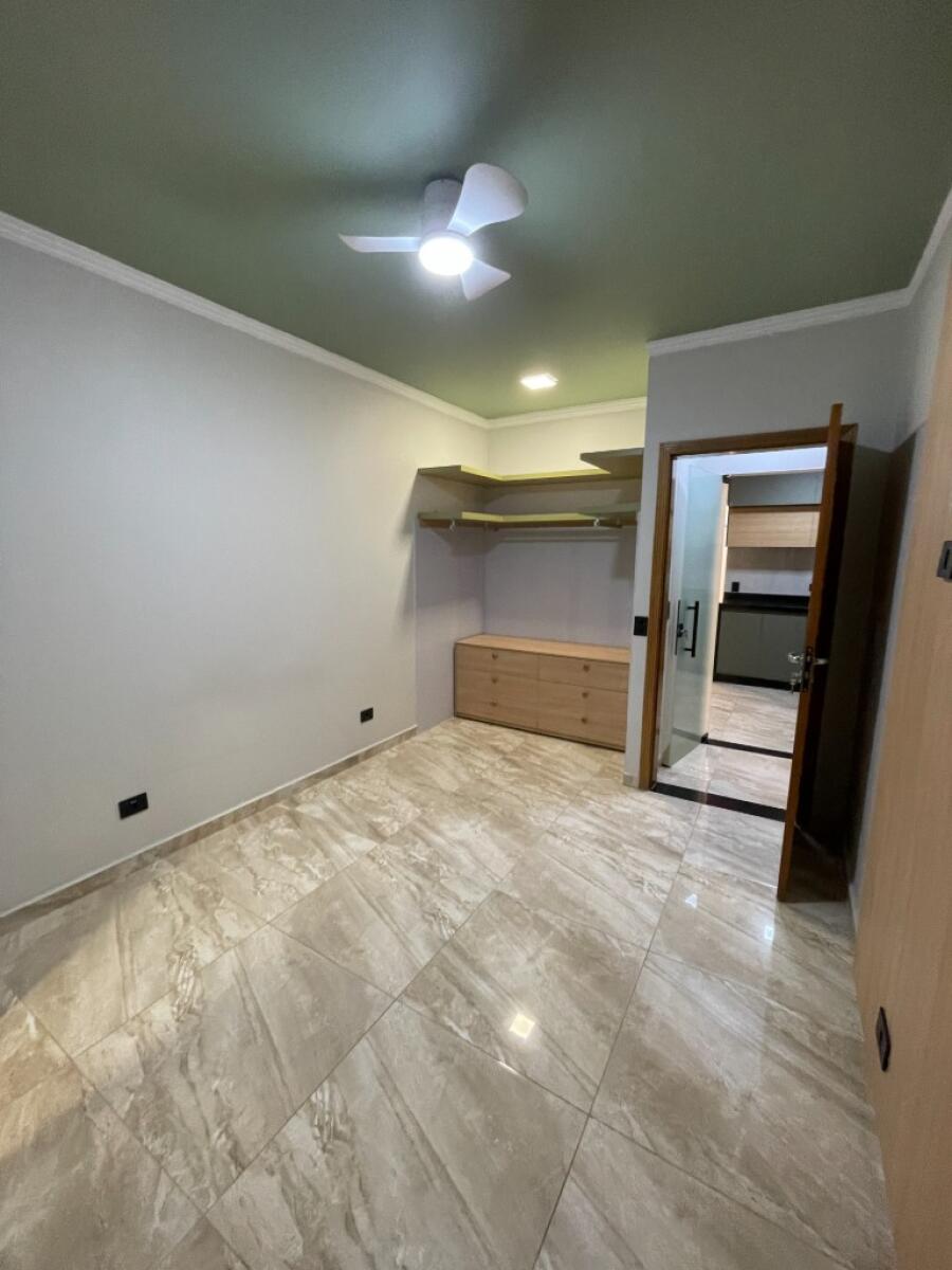 Casa com 4 quartos e 220 m² em Vila Caiçara, Praia Grande