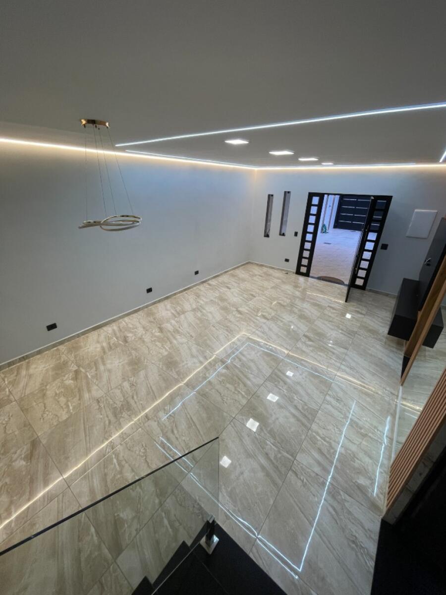 Casa com 4 quartos e 220 m² em Vila Caiçara, Praia Grande