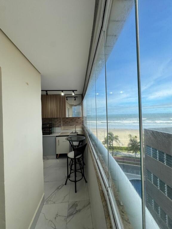 Apartamento com 2 quartos e 73 m² em Vila Caiçara, Praia Grande