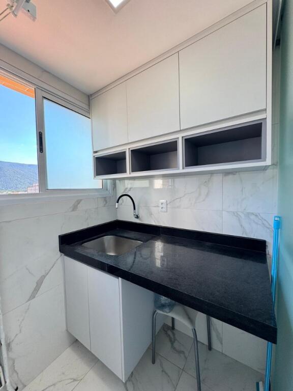 Apartamento com 2 quartos e 73 m² em Vila Caiçara, Praia Grande