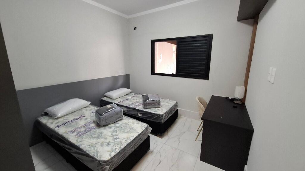 Casa com 3 quartos e 157 m² em Vila Caiçara, Praia Grande