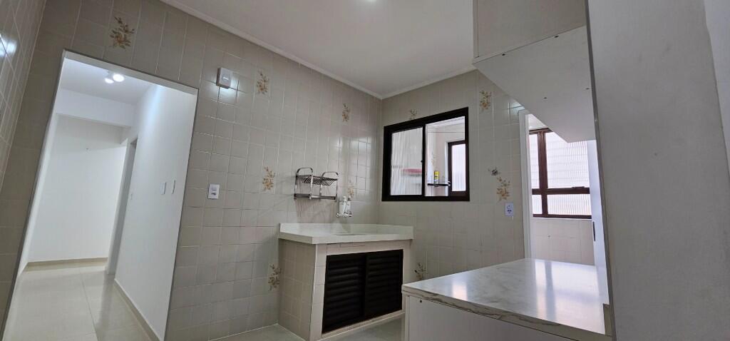 Apartamento com 2 quartos e 70 m² em Vila Caiçara, Praia Grande