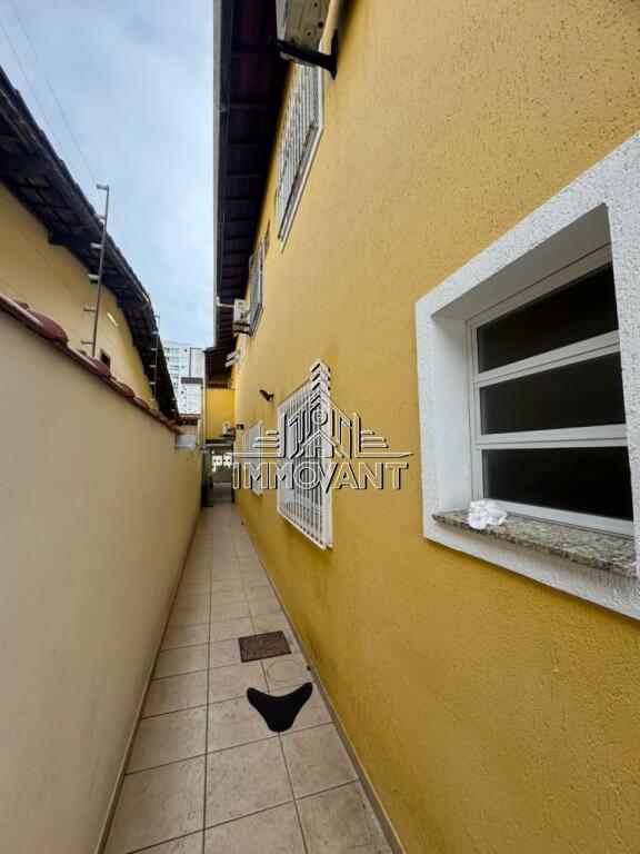 Casa com 3 quartos e 173 m² em Vila Tupi, Praia Grande