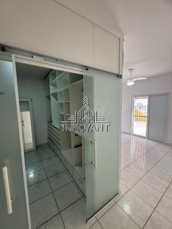 Casa com 3 quartos e 173 m² em Vila Tupi, Praia Grande