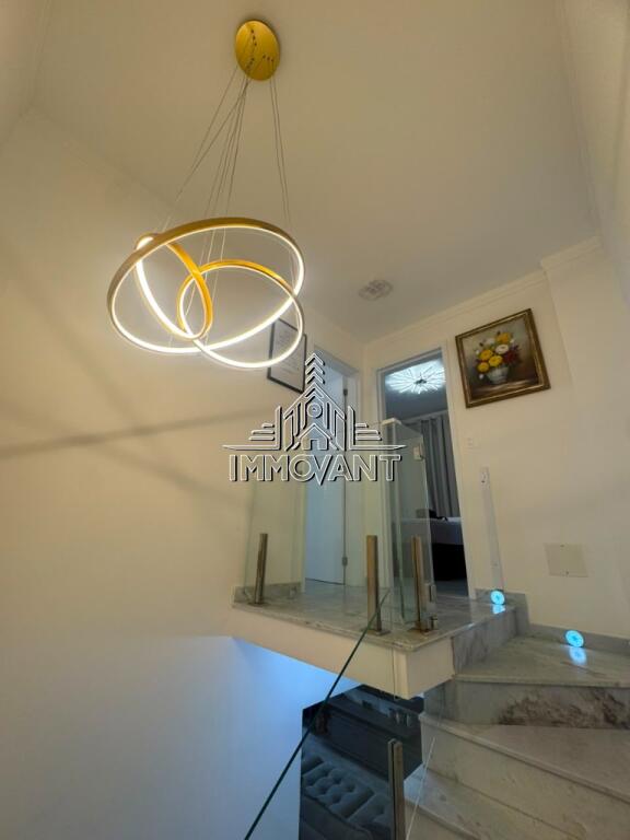 Apartamento com 2 quartos e 123 m² em Vila Tupi, Praia Grande