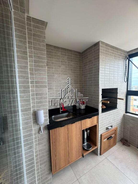 Apartamento com 2 quartos e 70 m² em Vila Tupi, Praia Grande