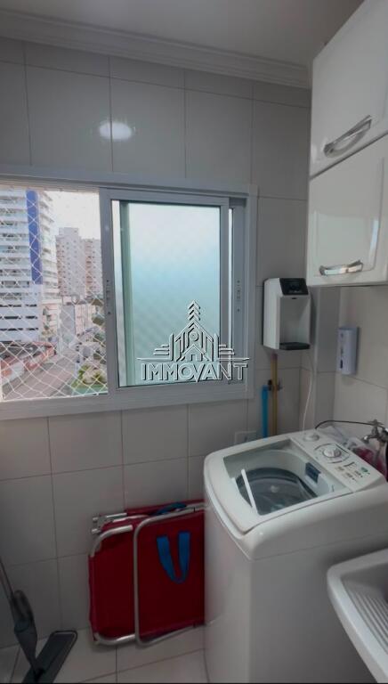 Apartamento com 2 quartos e 86 m² em Vila Tupi, Praia Grande