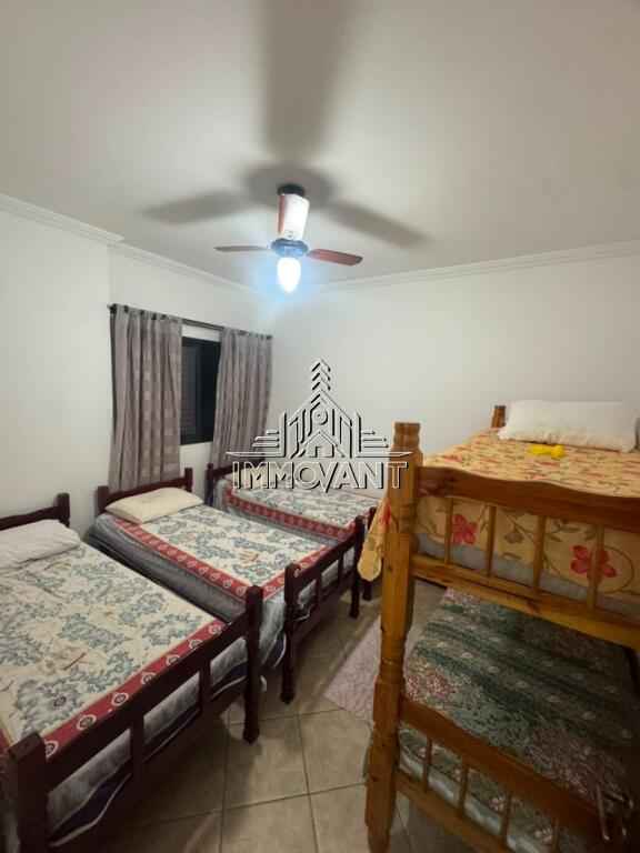 Apartamento com 2 quartos e 100 m² em Vila Tupi, Praia Grande