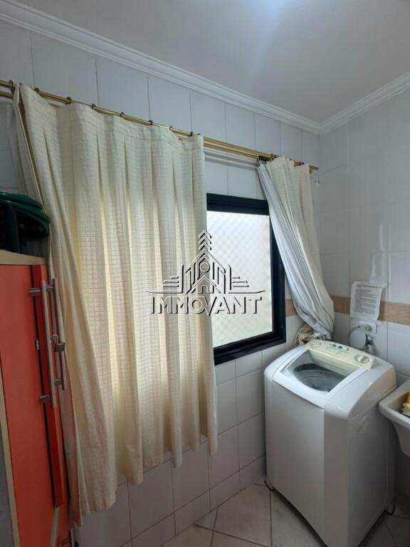 Apartamento com 2 quartos e 100 m² em Vila Tupi, Praia Grande