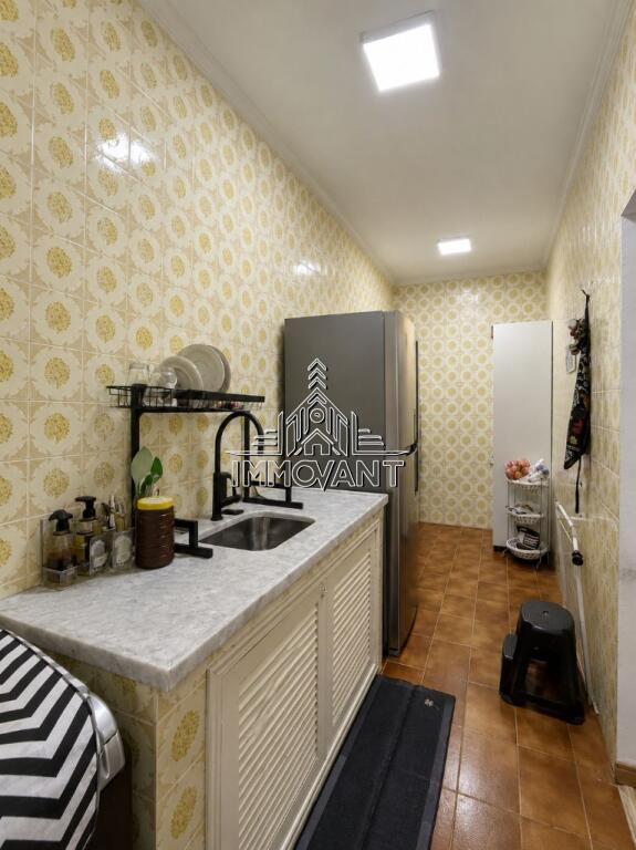 Apartamento com 2 quartos e 74 m² em Vila Tupi, Praia Grande