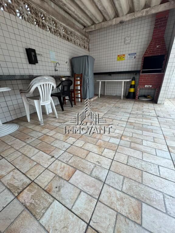 Apartamento com 2 quartos e 100 m² em Vila Tupi, Praia Grande