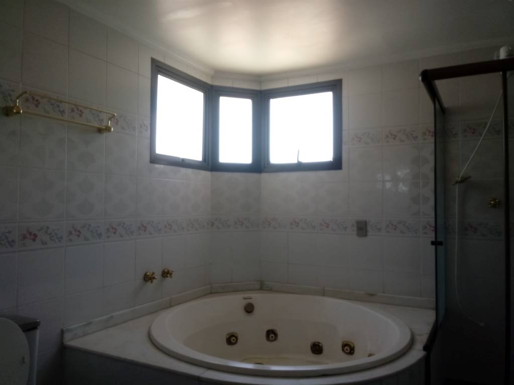 Apartamento com 4 quartos e 214 m² em Vila Guilhermina, Praia Grande