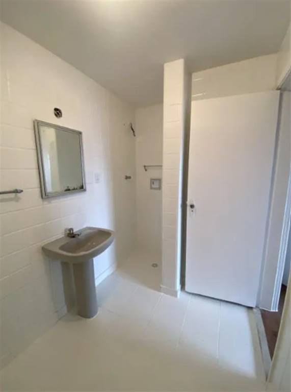 Apartamento com 3 quartos e 140 m² em Vila Guilhermina, Praia Grande