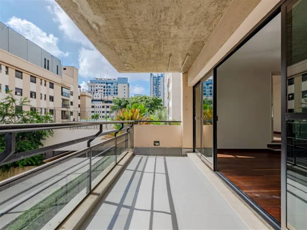 Apartamento com 3 quartos e 240 m² em Vila Guilhermina, Praia Grande