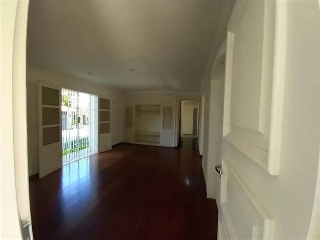 Casa com 4 quartos e 317 m² em Vila Guilhermina, Praia Grande