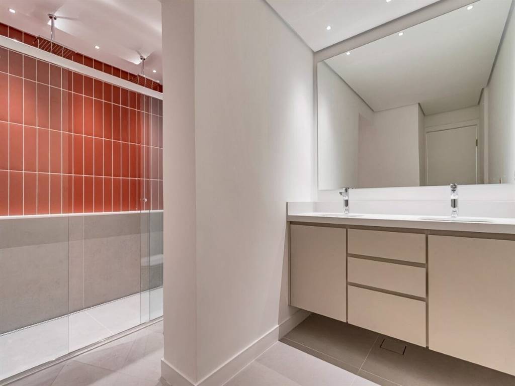 Apartamento com 3 quartos e 230 m² em Vila Guilhermina, Praia Grande