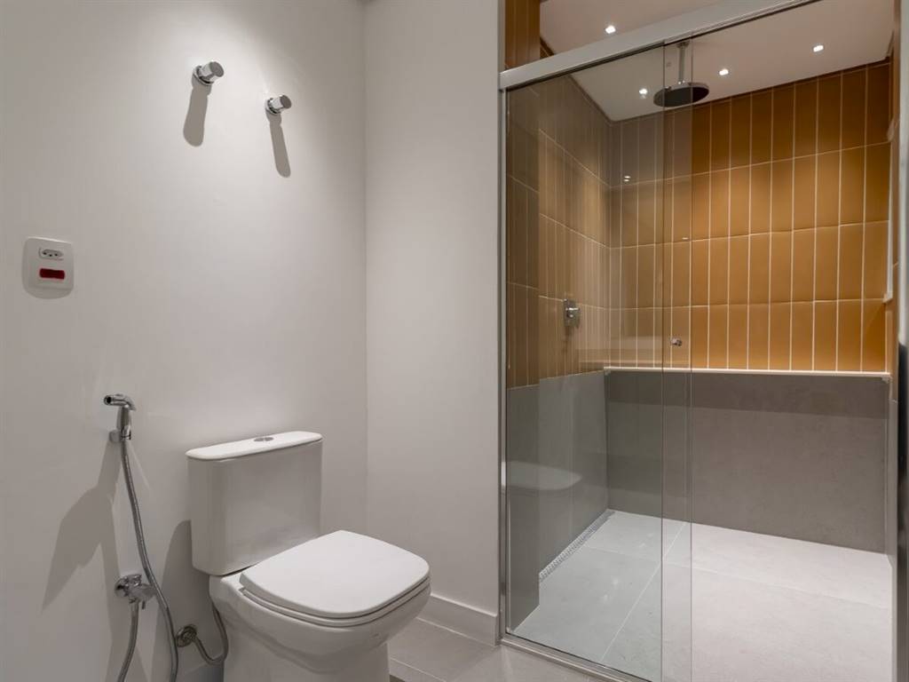 Apartamento com 3 quartos e 230 m² em Vila Guilhermina, Praia Grande