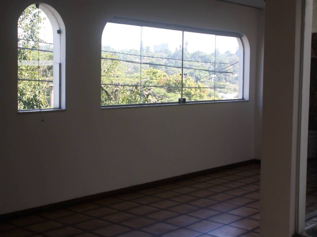 Casa com 4 quartos e 328 m² em Vila Guilhermina, Praia Grande