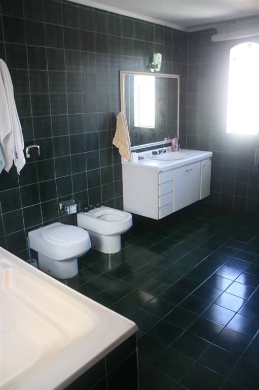 Casa com 4 quartos e 328 m² em Vila Guilhermina, Praia Grande