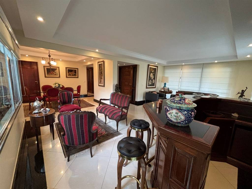 Apartamento com 4 quartos e 230 m² em Vila Guilhermina, Praia Grande