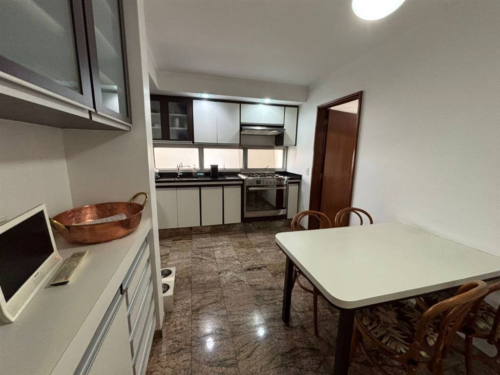 Apartamento com 4 quartos e 230 m² em Vila Guilhermina, Praia Grande