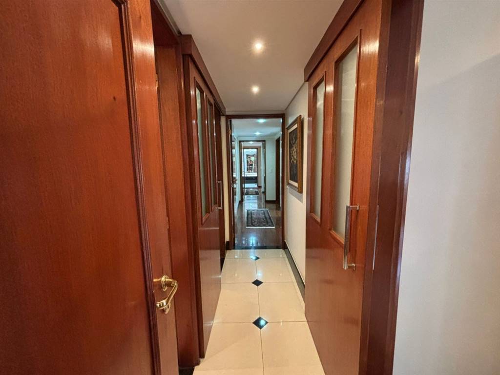 Apartamento com 4 quartos e 230 m² em Vila Guilhermina, Praia Grande