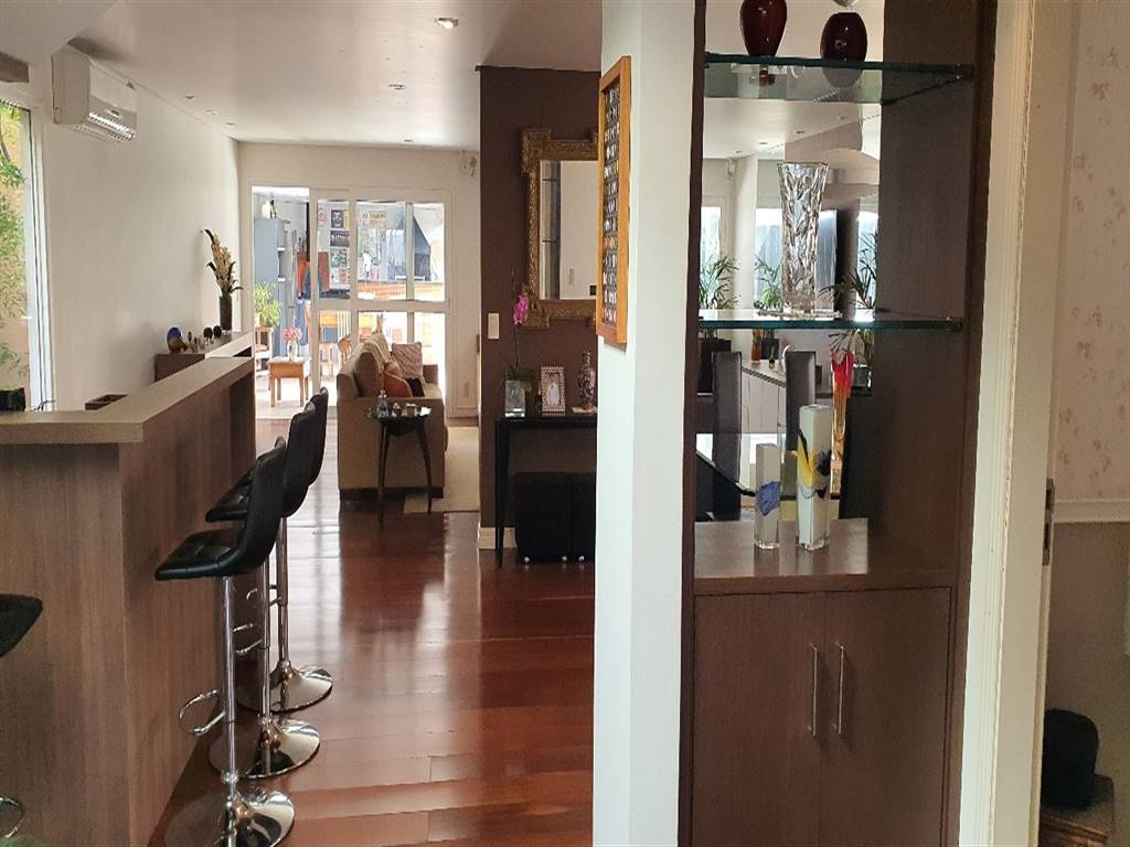 Casa com 4 quartos e 350 m² em Vila Guilhermina, Praia Grande