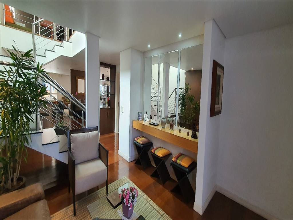 Casa com 4 quartos e 350 m² em Vila Guilhermina, Praia Grande