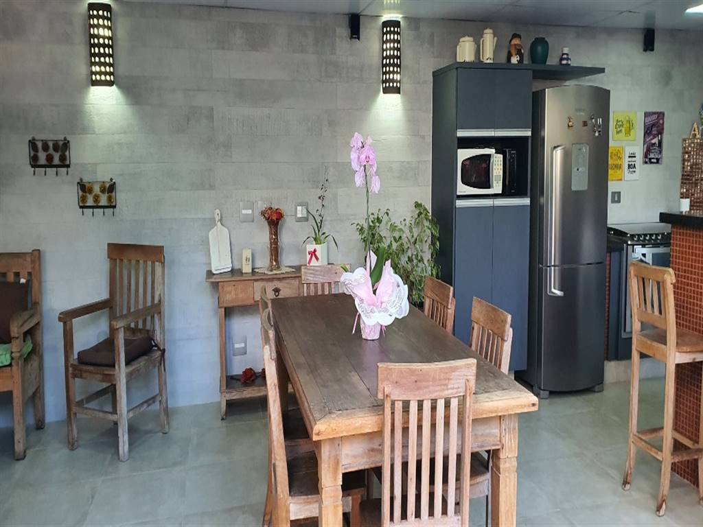 Casa com 4 quartos e 350 m² em Vila Guilhermina, Praia Grande