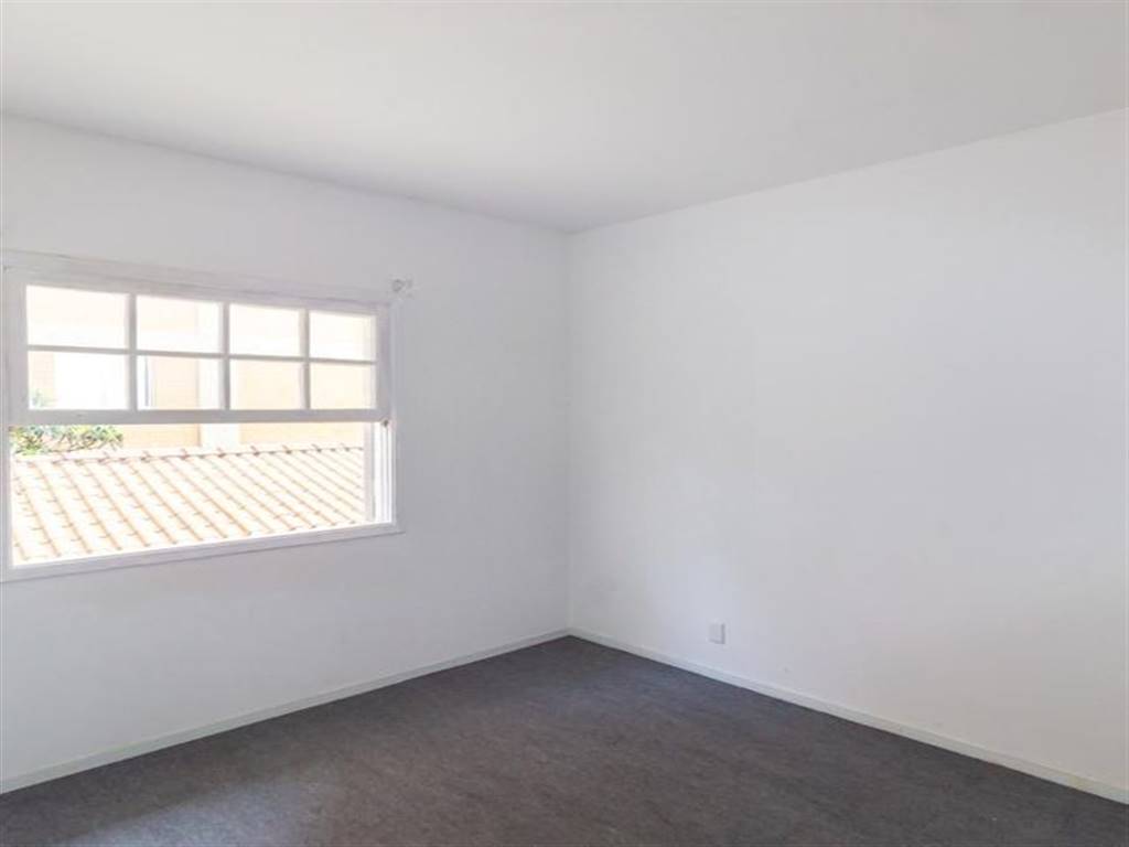 Casa com 3 quartos e 200 m² em Vila Guilhermina, Praia Grande
