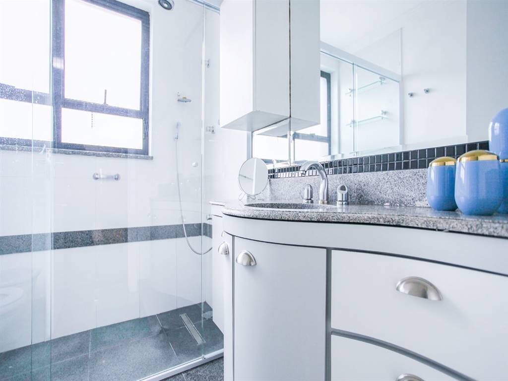 Apartamento com 5 quartos e 300 m² em Vila Guilhermina, Praia Grande