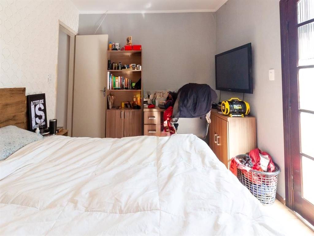 Casa com 3 quartos e 245 m² em Vila Guilhermina, Praia Grande