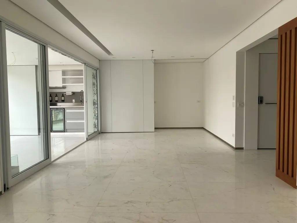 Apartamento com 2 quartos e 185 m² em Vila Guilhermina, Praia Grande