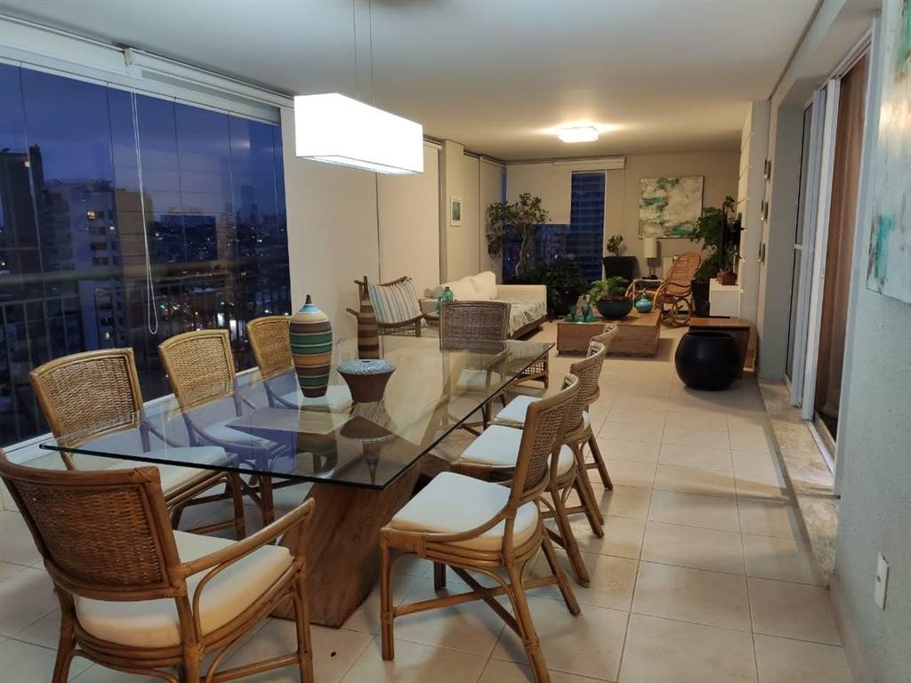 Apartamento com 3 quartos e 210 m² em Vila Guilhermina, Praia Grande