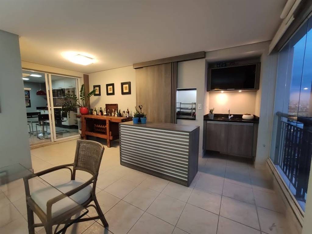 Apartamento com 3 quartos e 210 m² em Vila Guilhermina, Praia Grande