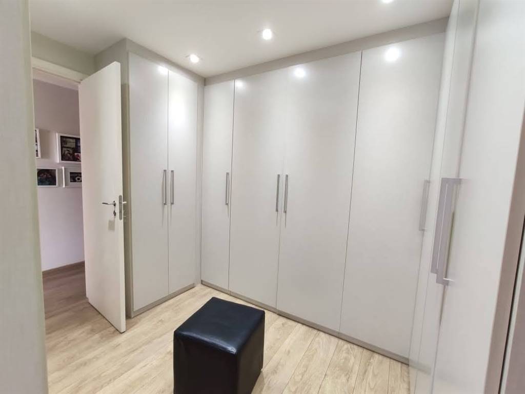 Apartamento com 3 quartos e 210 m² em Vila Guilhermina, Praia Grande
